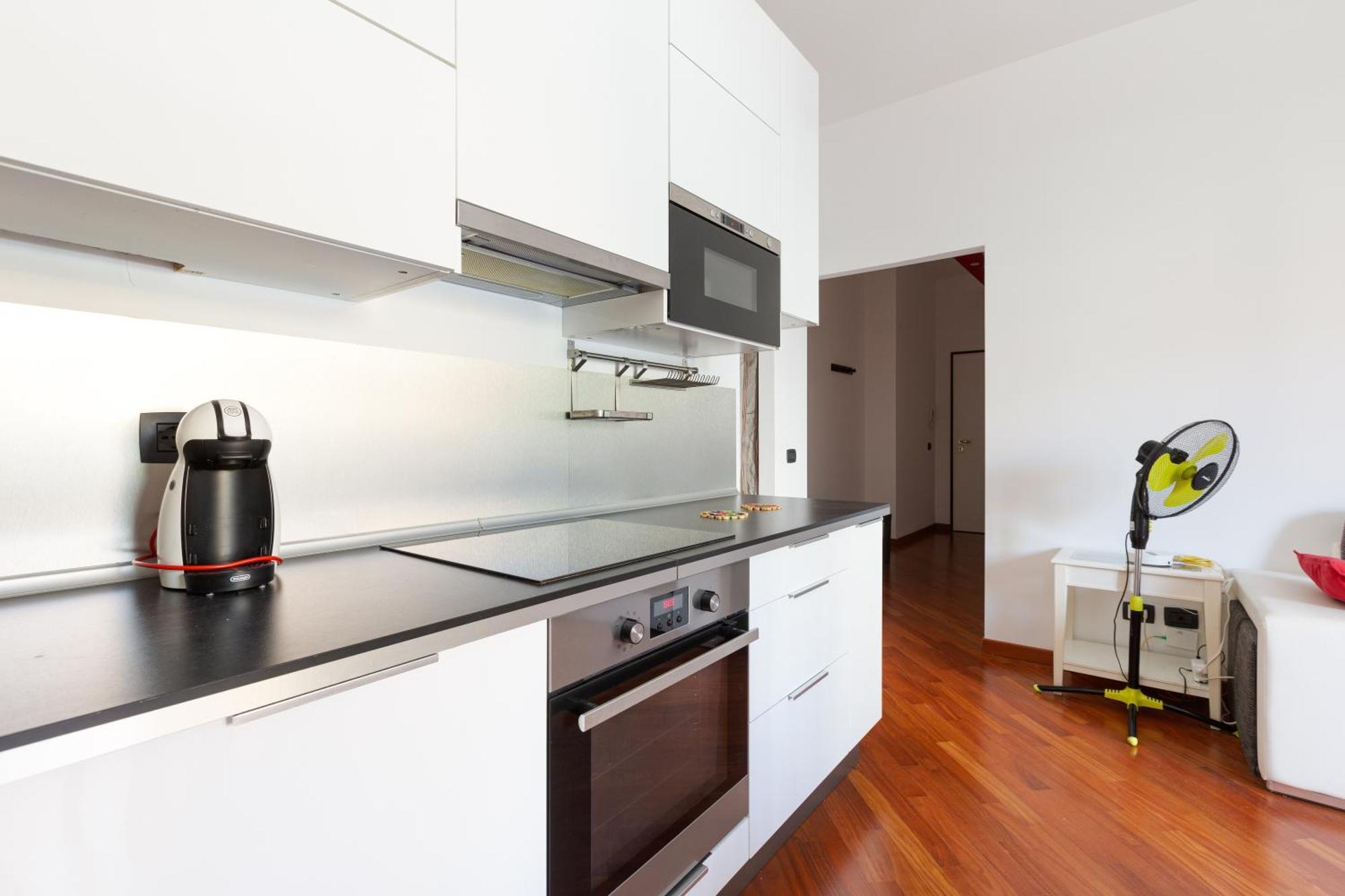 Ca' Granda M5 & Bicocca - With Parking Appartement